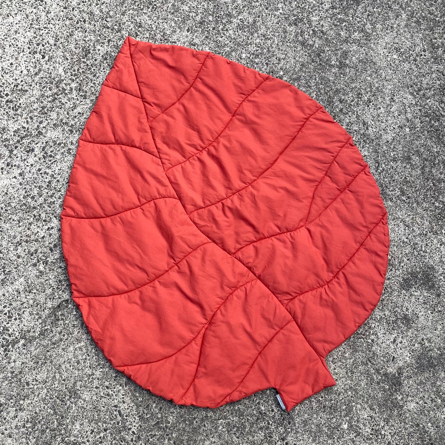 Leaf Playmat | Traditional Shape