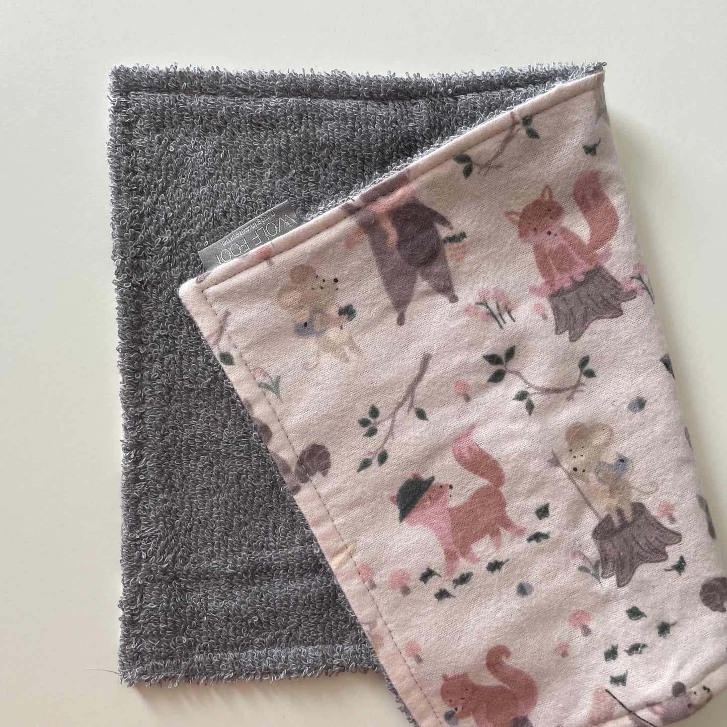 Burp Cloth | Dapper woodland