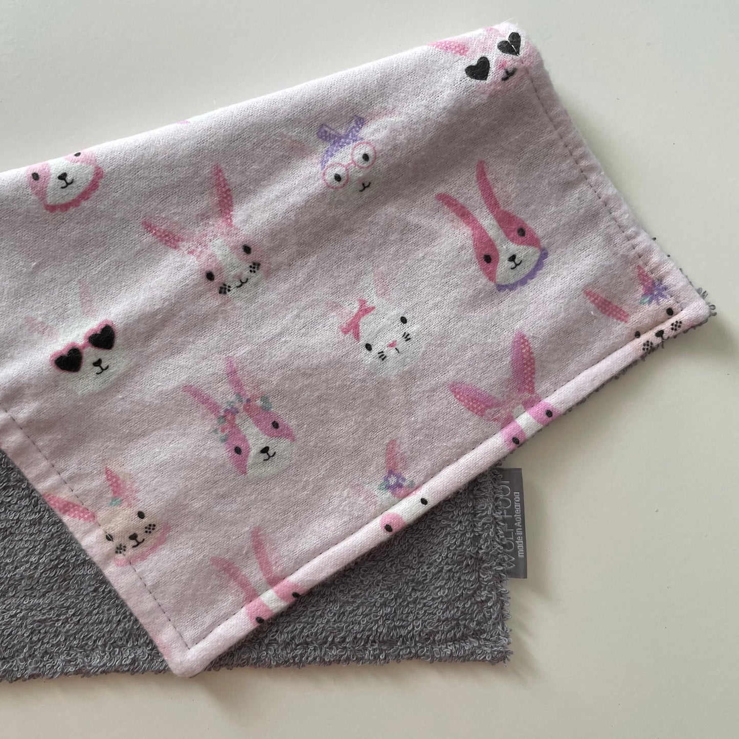 Burp Cloth | Sunny bunnies