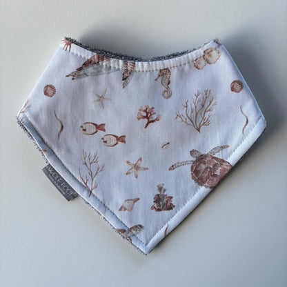 Flat Style Bib | Turtle Seascape